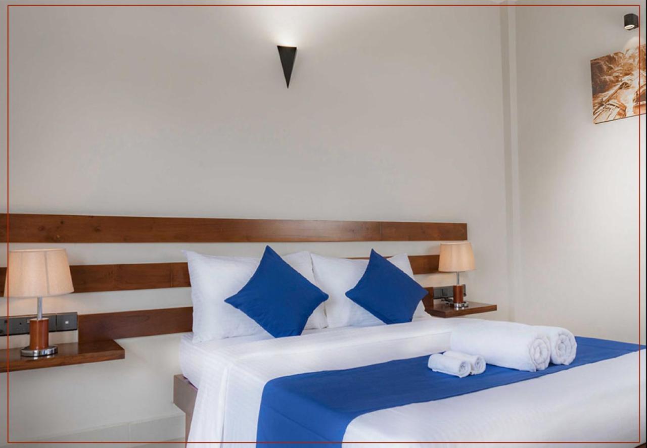 Hive 68 - Hotel And Resorts Негомбо Екстериор снимка